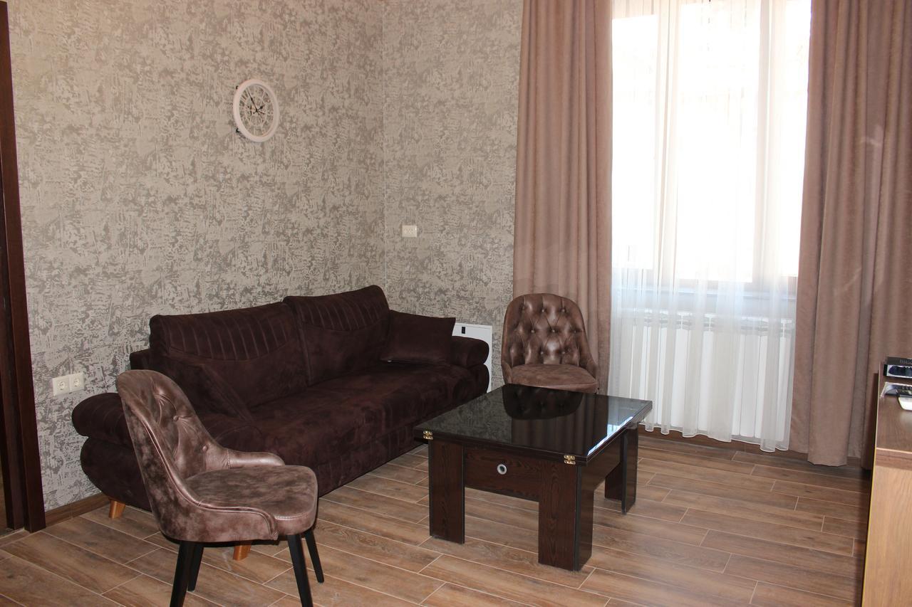Apartment Anzi Batumi Exterior photo