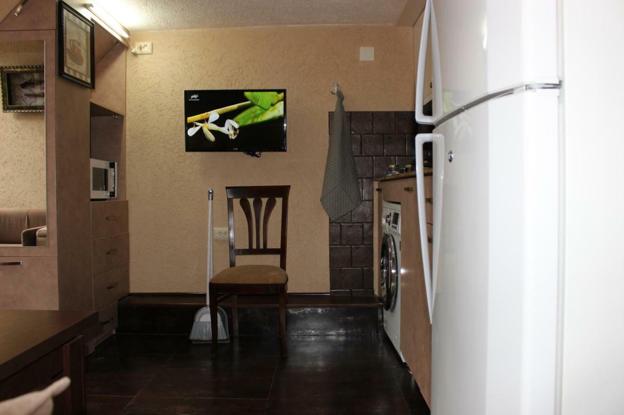Apartment Anzi Batumi Exterior photo